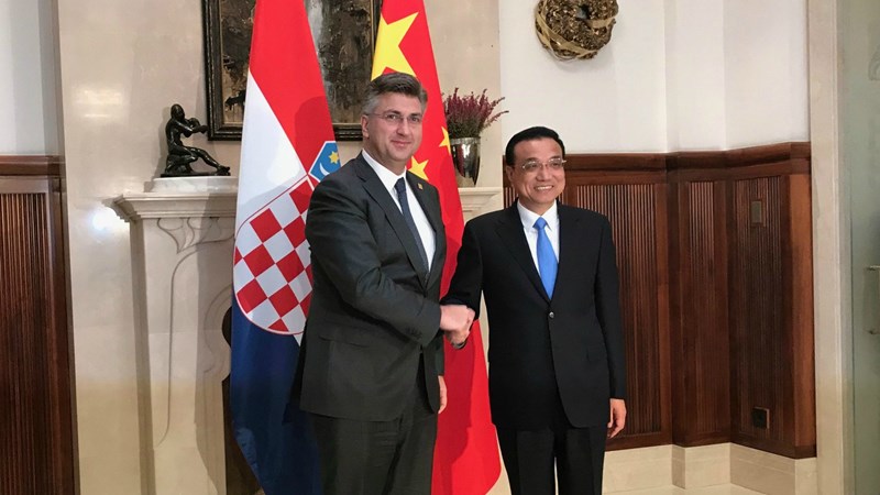 Predsjednik VladePlenković s kineskim premijerom Li Keqiangom o bilateralnoj suradnji i ulaganjima 